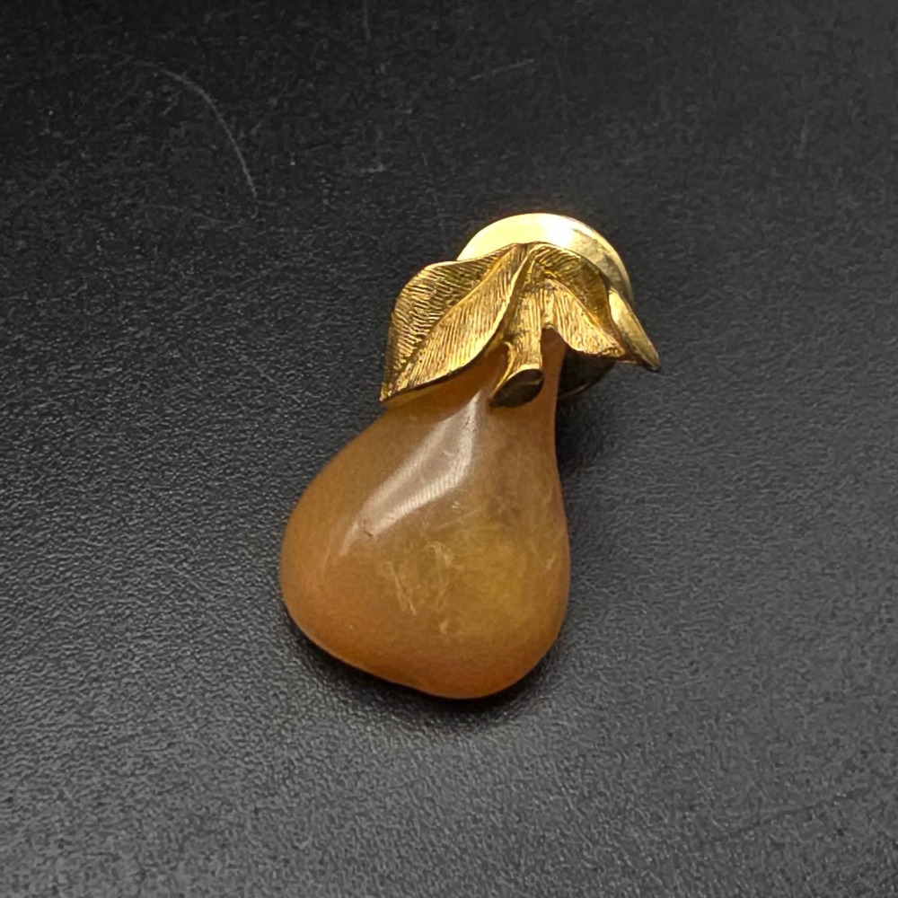 Avon 1981 Convertible Fruit Pin Pear ONLY Vintage Costume Jewelry